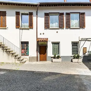 Clelia's Apartment